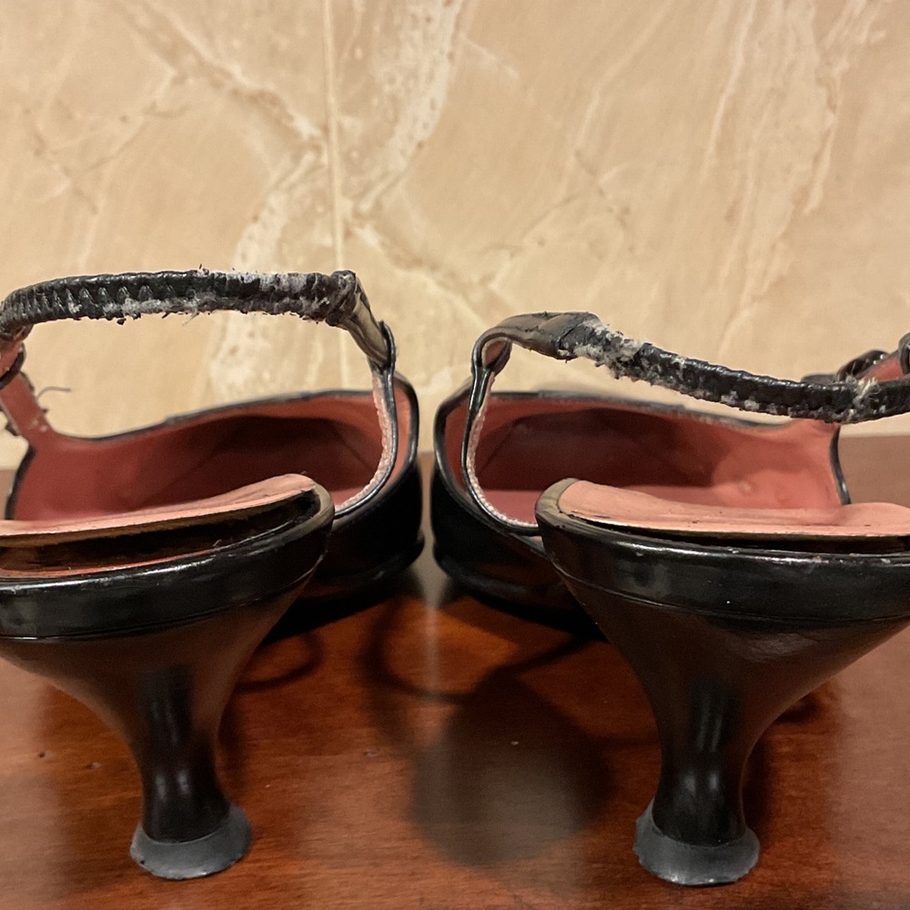 Salvatore Ferragamo Black Slingback Heels, Size 8.5B - Picture 6 of 13